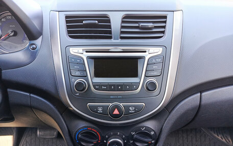 Hyundai Solaris II рестайлинг, 2016 год, 950 000 рублей, 18 фотография