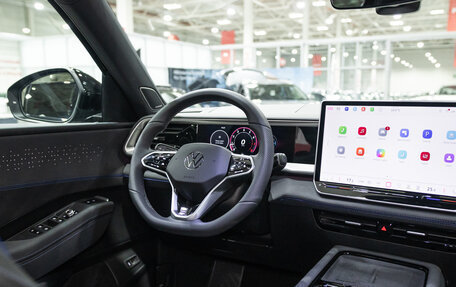 Volkswagen Teramont, 2025 год, 7 400 000 рублей, 13 фотография