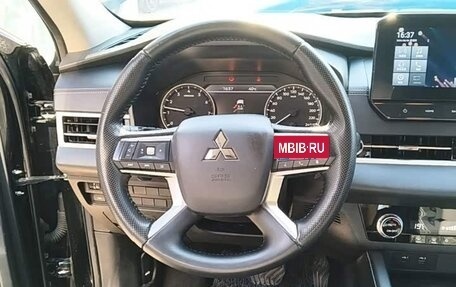 Mitsubishi Outlander, 2023 год, 2 910 111 рублей, 10 фотография