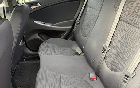 Hyundai Solaris II рестайлинг, 2015 год, 1 090 000 рублей, 13 фотография