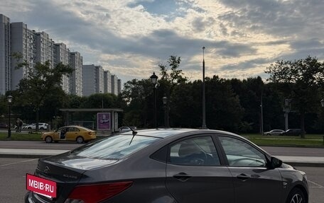 Hyundai Solaris II рестайлинг, 2015 год, 1 090 000 рублей, 8 фотография