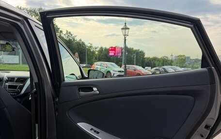 Hyundai Solaris II рестайлинг, 2015 год, 1 090 000 рублей, 19 фотография