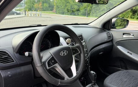 Hyundai Solaris II рестайлинг, 2015 год, 1 090 000 рублей, 23 фотография