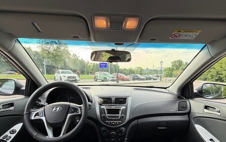 Hyundai Solaris II рестайлинг, 2015 год, 1 090 000 рублей, 26 фотография