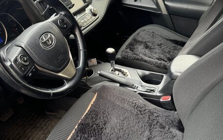 Toyota RAV4, 2015 год, 1 750 000 рублей, 4 фотография