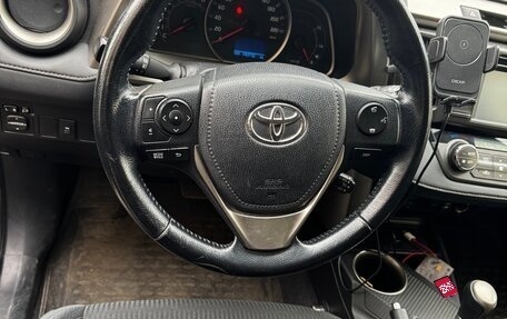 Toyota RAV4, 2015 год, 1 750 000 рублей, 5 фотография