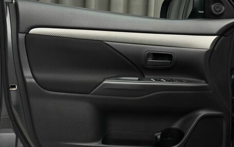 Mitsubishi Outlander III рестайлинг 3, 2013 год, 1 649 000 рублей, 25 фотография