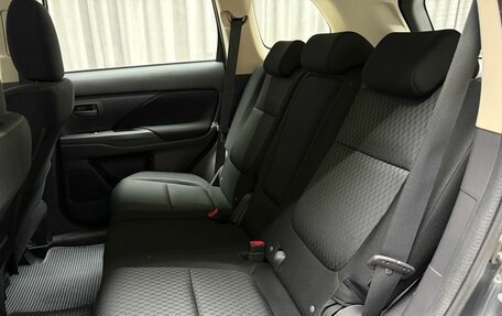 Mitsubishi Outlander III рестайлинг 3, 2013 год, 1 649 000 рублей, 29 фотография