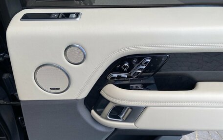 Land Rover Range Rover IV рестайлинг, 2019 год, 9 100 000 рублей, 15 фотография