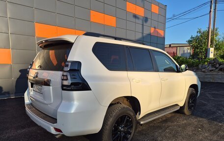 Toyota Land Cruiser Prado 150 рестайлинг 2, 2021 год, 8 150 000 рублей, 6 фотография