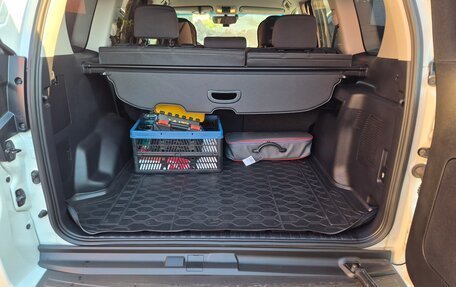 Toyota Land Cruiser Prado 150 рестайлинг 2, 2021 год, 8 150 000 рублей, 25 фотография