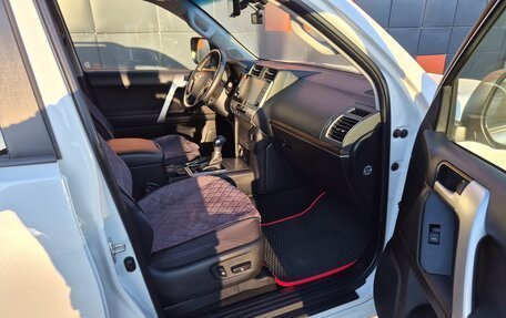 Toyota Land Cruiser Prado 150 рестайлинг 2, 2021 год, 8 150 000 рублей, 11 фотография