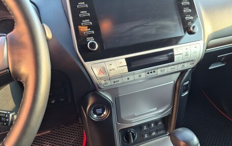 Toyota Land Cruiser Prado 150 рестайлинг 2, 2021 год, 8 150 000 рублей, 14 фотография
