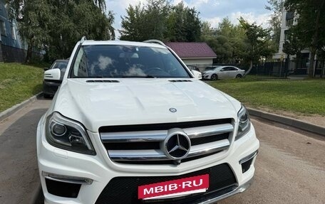 Mercedes-Benz GL-Класс, 2015 год, 4 000 000 рублей, 2 фотография