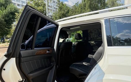 Mercedes-Benz GL-Класс, 2015 год, 4 000 000 рублей, 12 фотография