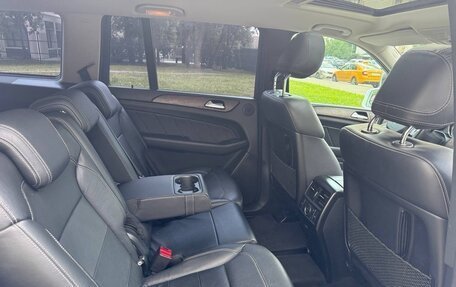 Mercedes-Benz GL-Класс, 2015 год, 4 000 000 рублей, 20 фотография