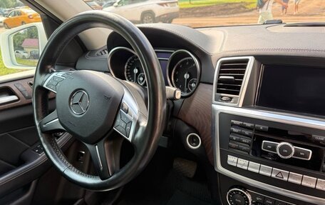 Mercedes-Benz GL-Класс, 2015 год, 4 000 000 рублей, 15 фотография