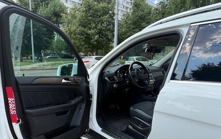 Mercedes-Benz GL-Класс, 2015 год, 4 000 000 рублей, 26 фотография