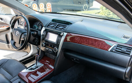 Toyota Camry, 2013 год, 1 298 000 рублей, 8 фотография