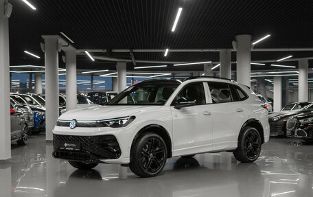 Volkswagen Tiguan, 2026 год, 4 900 000 рублей, 1 фотография