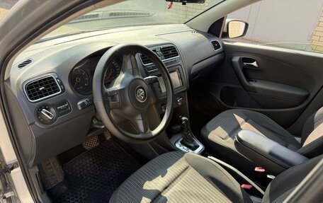 Volkswagen Polo VI (EU Market), 2011 год, 580 000 рублей, 4 фотография