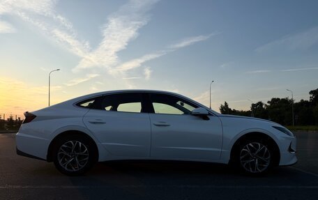 Hyundai Sonata VIII, 2020 год, 2 000 000 рублей, 7 фотография