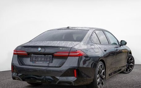 BMW 5 серия, 2025 год, 9 800 000 рублей, 3 фотография