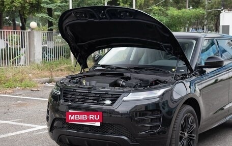 Land Rover Range Rover Evoque II, 2025 год, 5 790 000 рублей, 2 фотография