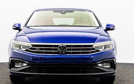 Volkswagen Passat B8 рестайлинг, 2023 год, 2 980 000 рублей, 9 фотография