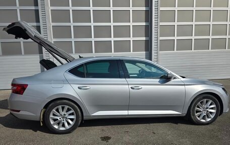 Skoda Superb III рестайлинг, 2023 год, 2 650 000 рублей, 6 фотография