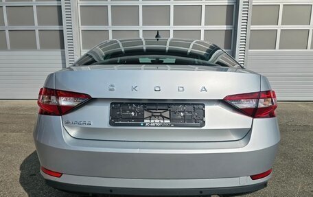 Skoda Superb III рестайлинг, 2023 год, 2 650 000 рублей, 7 фотография