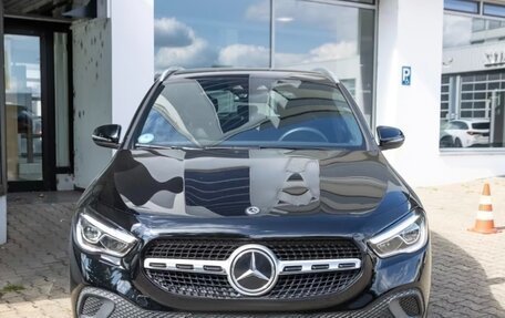 Mercedes-Benz GLA, 2023 год, 2 650 000 рублей, 3 фотография