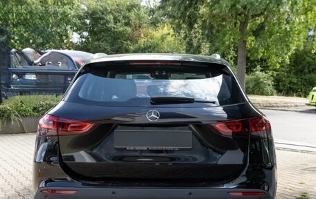 Mercedes-Benz GLA, 2023 год, 2 650 000 рублей, 4 фотография