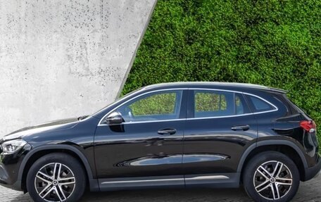 Mercedes-Benz GLA, 2023 год, 2 650 000 рублей, 6 фотография