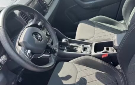 Skoda Karoq I, 2022 год, 2 500 000 рублей, 3 фотография