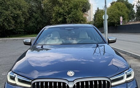 BMW 5 серия, 2021 год, 5 400 000 рублей, 1 фотография