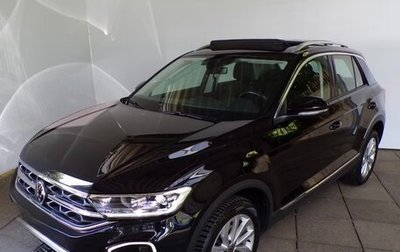Volkswagen T-Roc I, 2022 год, 2 720 000 рублей, 1 фотография