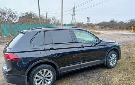 Volkswagen Tiguan II, 2019 год, 1 750 000 рублей, 4 фотография