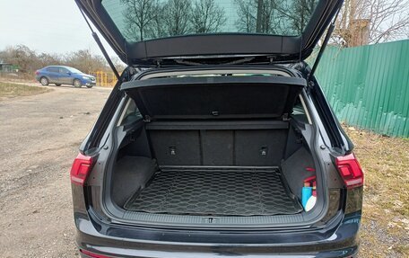 Volkswagen Tiguan II, 2019 год, 1 750 000 рублей, 9 фотография