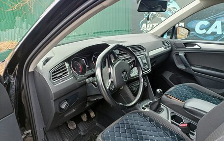 Volkswagen Tiguan II, 2019 год, 1 750 000 рублей, 14 фотография