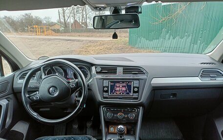 Volkswagen Tiguan II, 2019 год, 1 750 000 рублей, 15 фотография