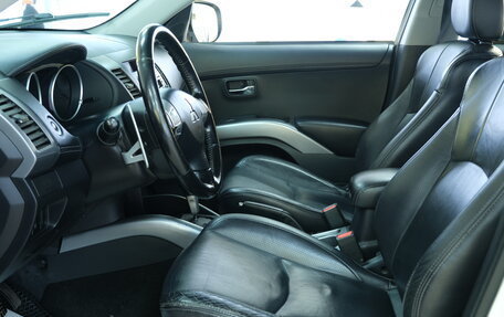 Mitsubishi Outlander III рестайлинг 3, 2010 год, 1 249 000 рублей, 8 фотография