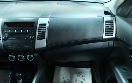 Mitsubishi Outlander III рестайлинг 3, 2010 год, 1 249 000 рублей, 19 фотография