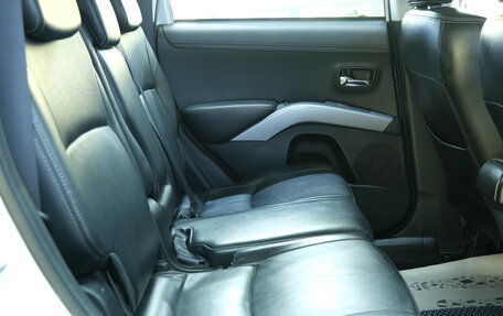Mitsubishi Outlander III рестайлинг 3, 2010 год, 1 249 000 рублей, 23 фотография