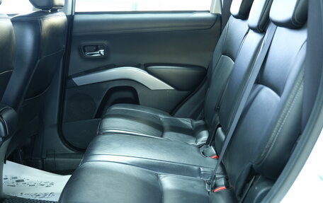 Mitsubishi Outlander III рестайлинг 3, 2010 год, 1 249 000 рублей, 22 фотография