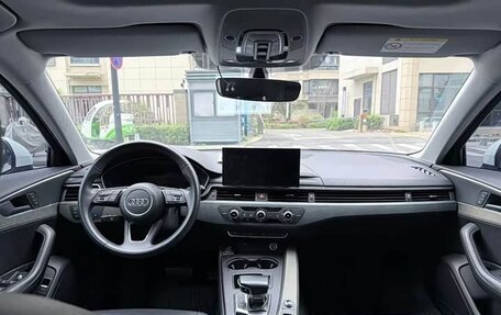 Audi A4, 2022 год, 2 590 000 рублей, 6 фотография