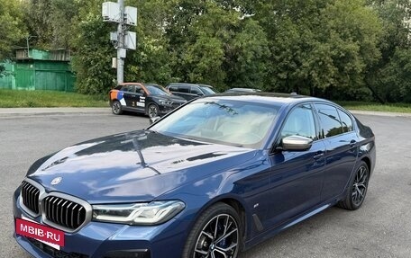 BMW 5 серия, 2021 год, 5 400 000 рублей, 2 фотография