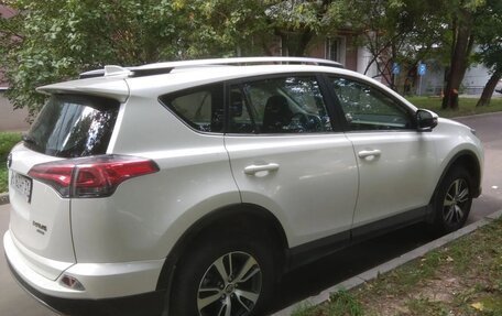 Toyota RAV4, 2017 год, 3 990 000 рублей, 8 фотография
