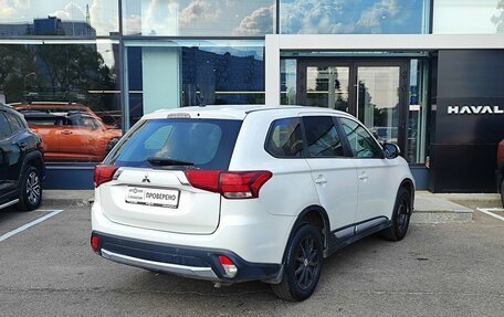 Mitsubishi Outlander III рестайлинг 3, 2016 год, 1 499 000 рублей, 7 фотография