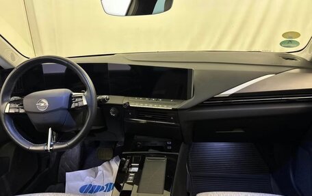 Opel Astra, 2023 год, 1 850 000 рублей, 6 фотография